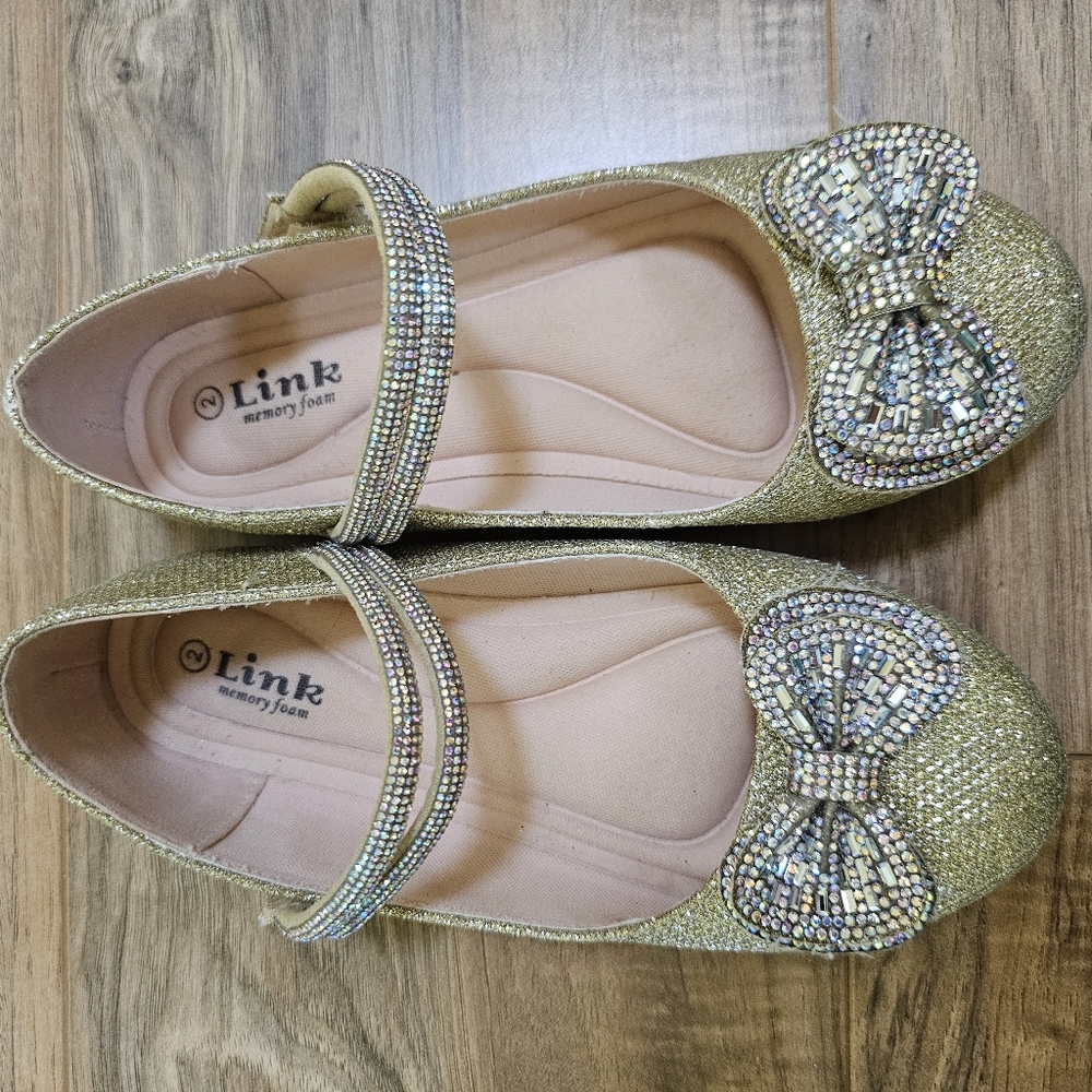 5 Pairs Shoes Bundle - Picture 3 of 15